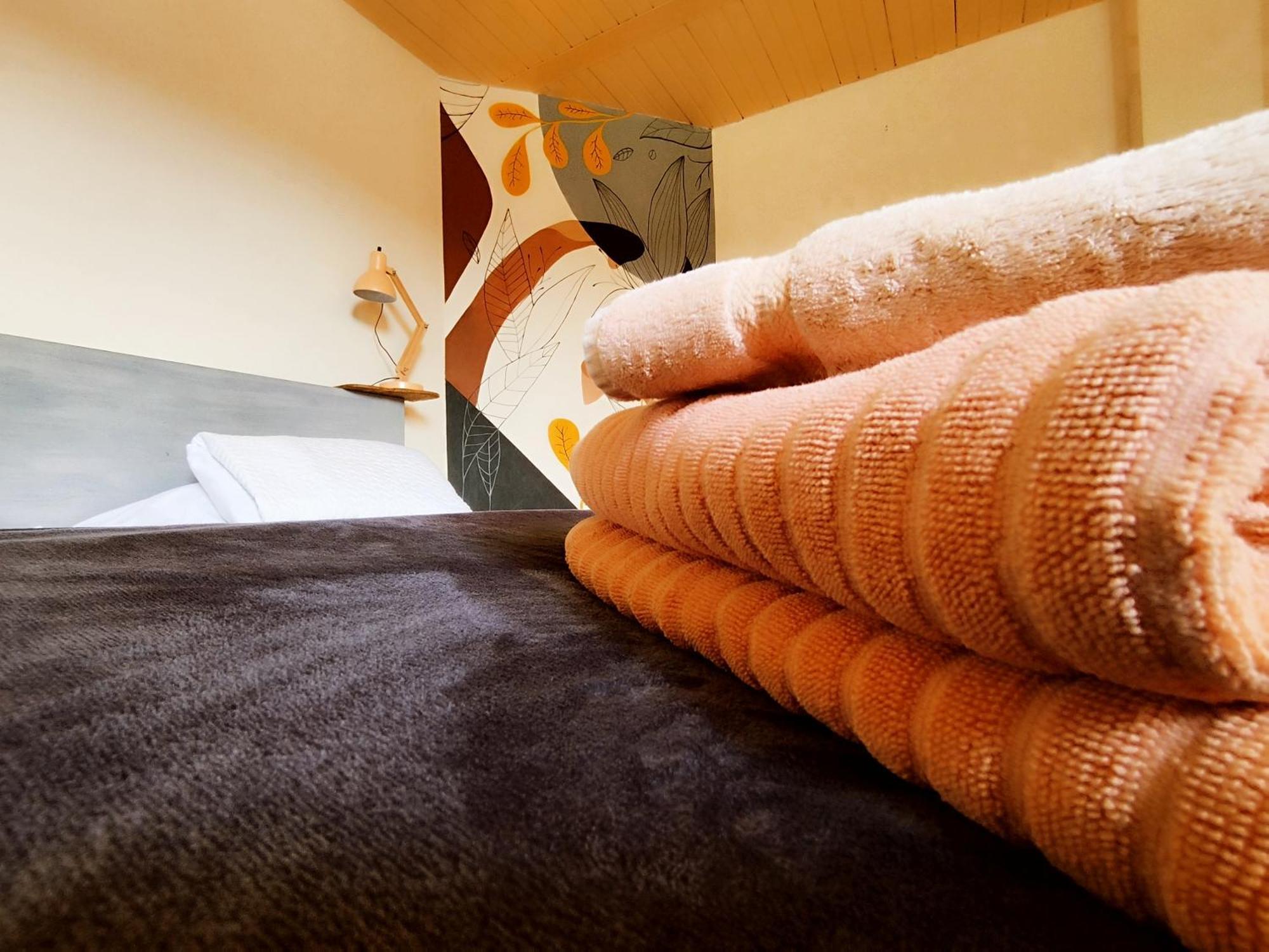 Casa Kayam Art Hostel Coliving Coworking غواتابيه الغرفة الصورة