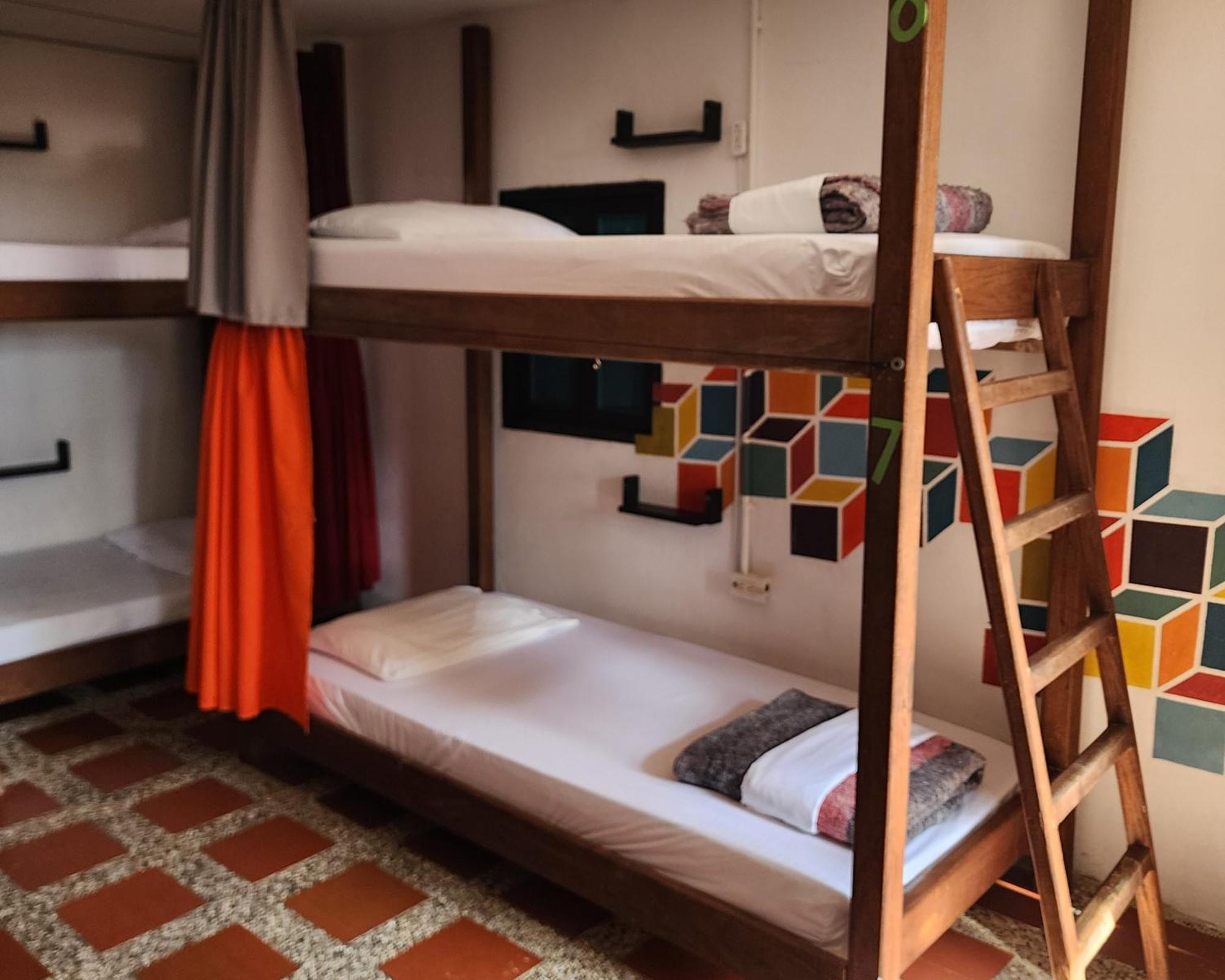 Casa Kayam Art Hostel Coliving Coworking غواتابيه الغرفة الصورة