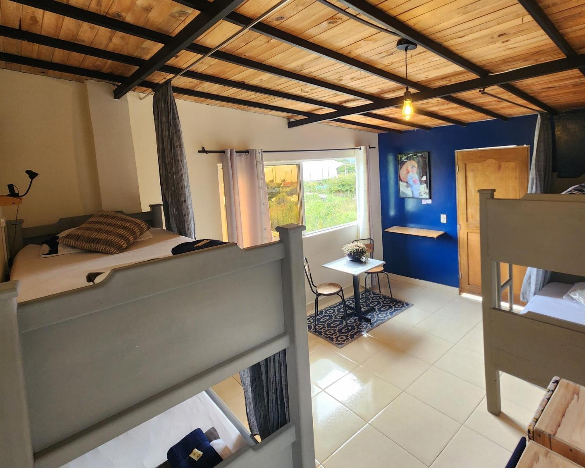 Casa Kayam Art Hostel Coliving Coworking غواتابيه الغرفة الصورة