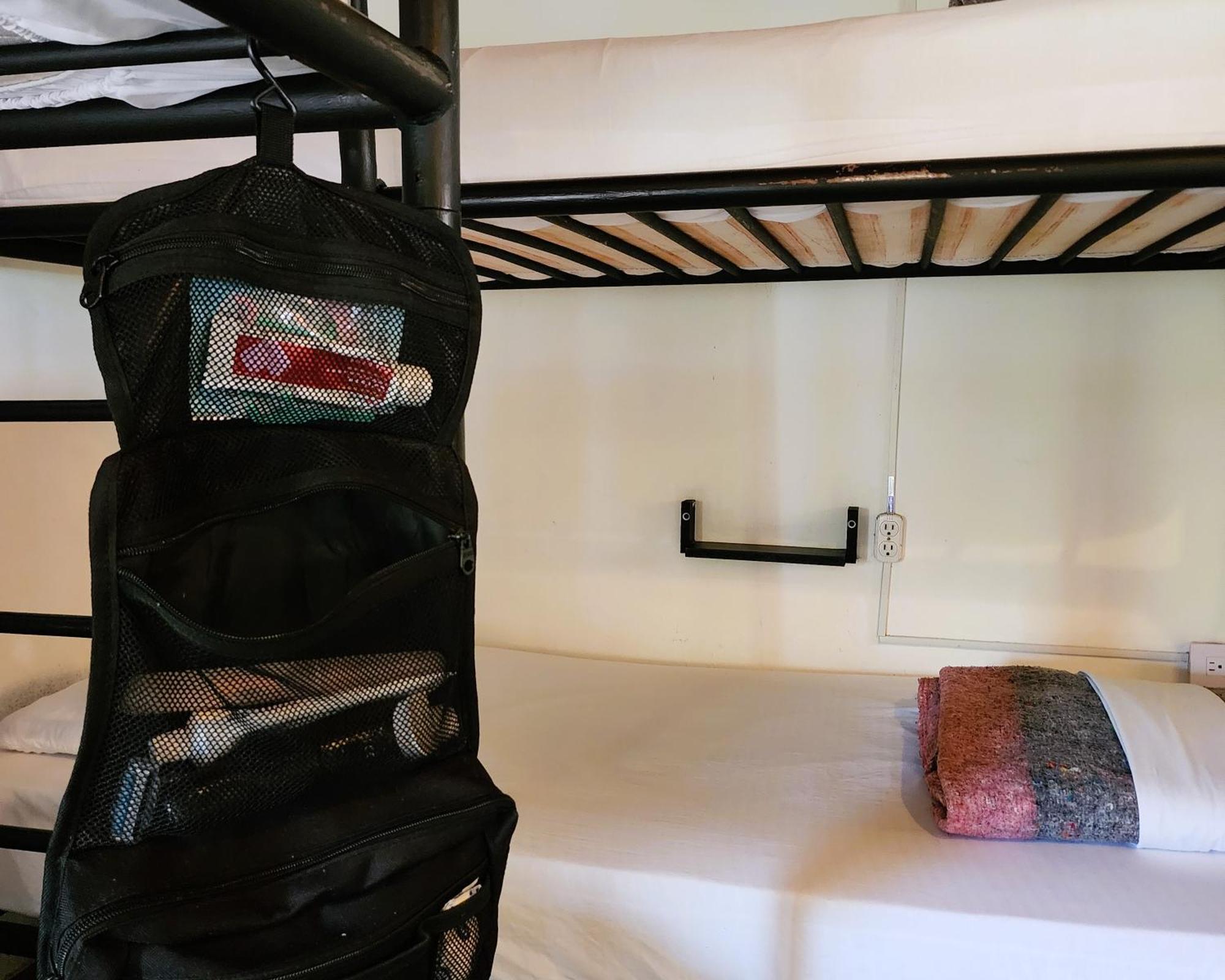 Casa Kayam Art Hostel Coliving Coworking غواتابيه الغرفة الصورة